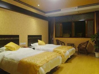 Hong Village Pine Crane Hall Inn Хуаншань Экстерьер фото